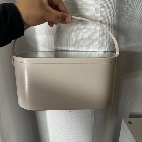 Makeup Box with LED light - Picture 4 of 5